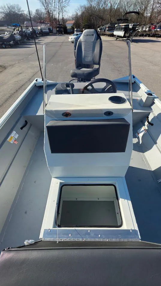 Slide: The Image of Lowe Roughneck 2070 Cc 2026 - 18