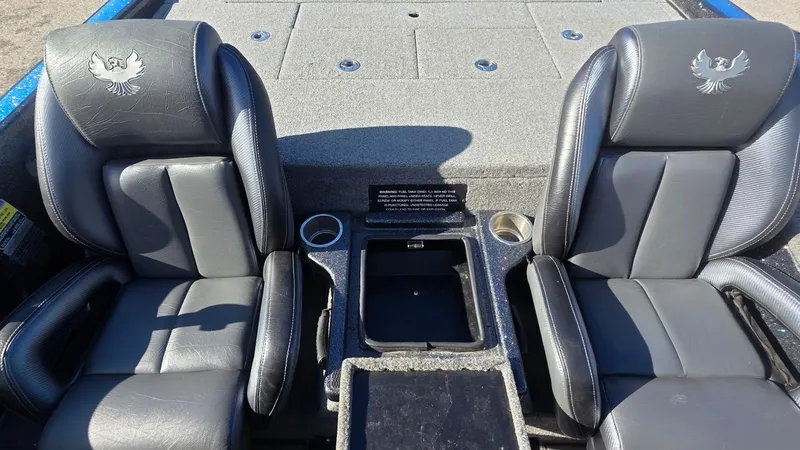 Slide: The Image of Phoenix Bass Boat 21 PHX 2023 - 23