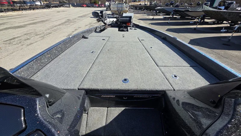 Slide: The Image of Phoenix Bass Boat 21 PHX 2023 - 28