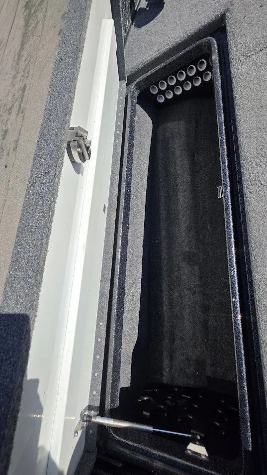 Slide: The Image of Phoenix Bass Boat 21 PHX 2023 - 29