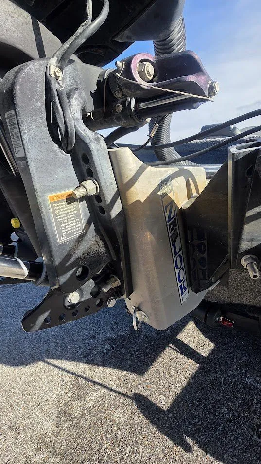 Slide: The Image of Phoenix Bass Boat 21 PHX 2023 - 8