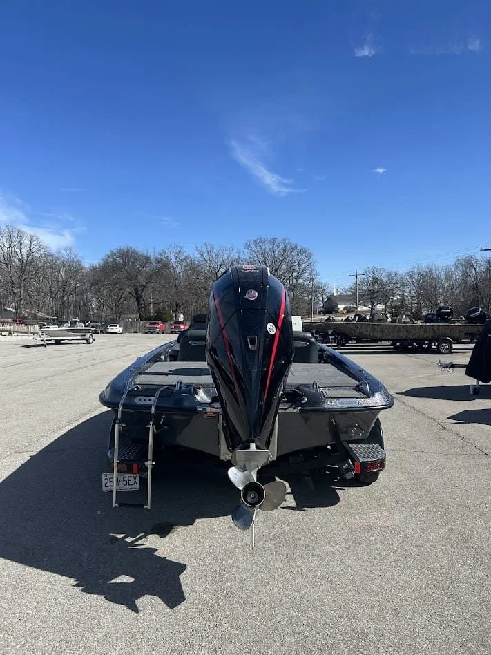 Slide: The Image of Phoenix Bass Boat 20XE 2024 - 17