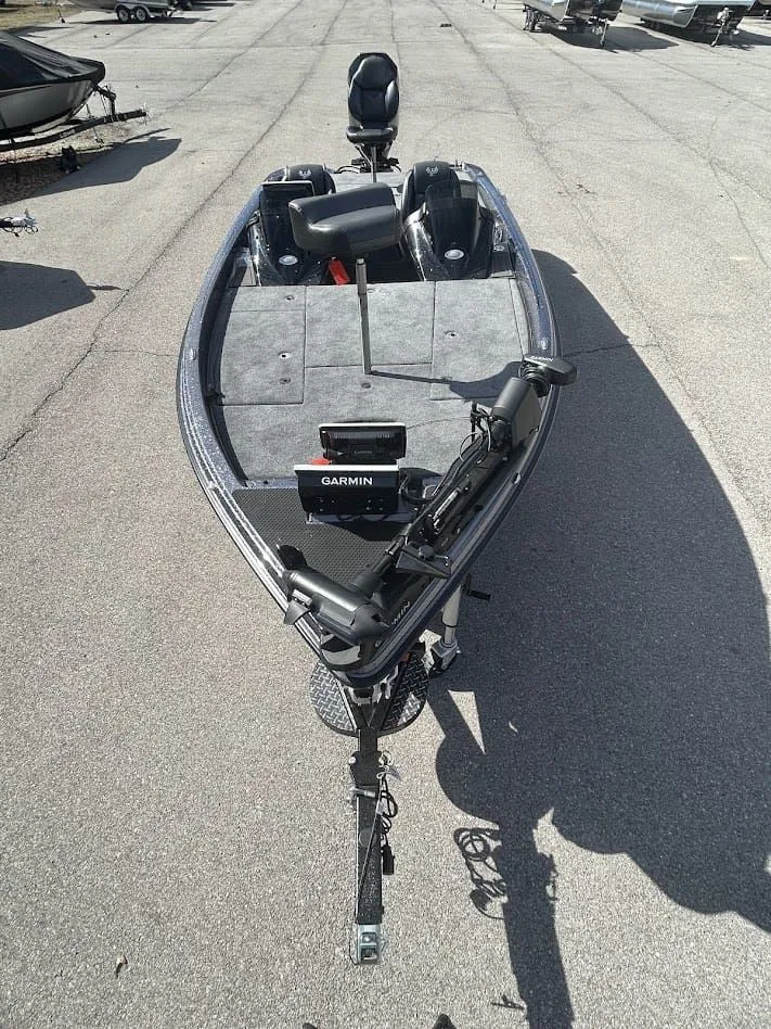 Slide: The Image of Phoenix Bass Boat 20XE 2024 - 26