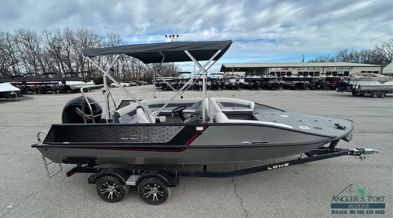 The Image of Lowe Sport Deck 224 2026 - 1