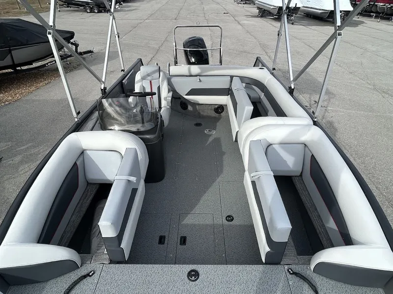 Slide: The Image of Lowe Sport Deck 224 2026 - 15