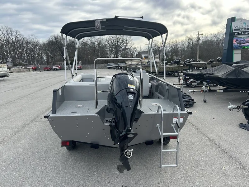 Slide: The Image of Lowe Sport Deck 224 2026 - 7