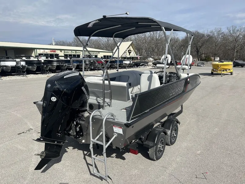 Slide: The Image of Lowe Sport Deck 224 2026 - 19