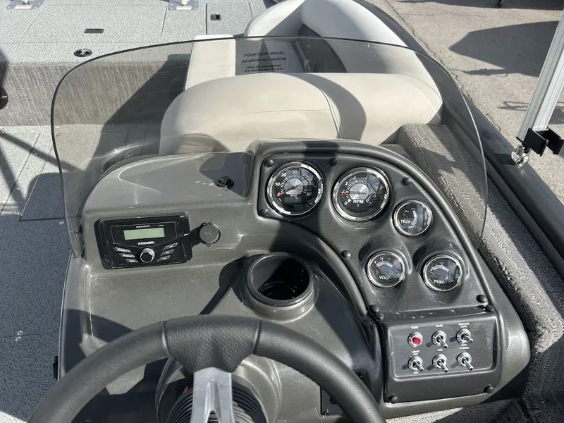 Slide: The Image of Lowe Sport Deck 224 2026 - 4