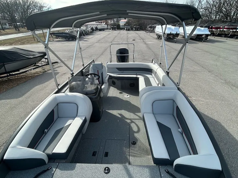 Slide: The Image of Lowe Sport Deck 224 2026 - 8