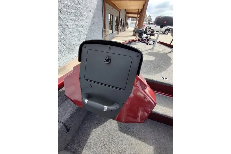 Slide: The Image of 2020 Vexus AVX 1980 boat interior with red and gray dashboard. - 10