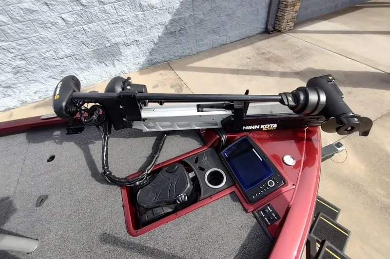 Slide: The Image of 2020 Vexus AVX 1980 boat with Minn Kota trolling motor and control panel. - 4