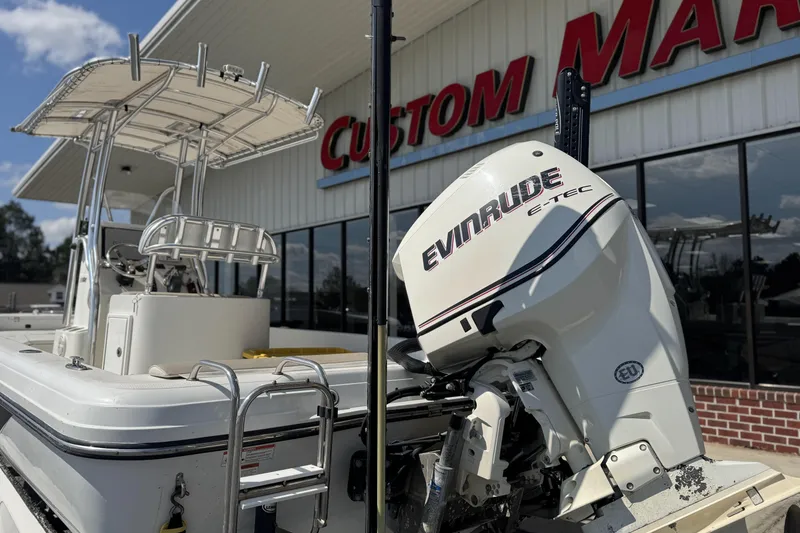 Slide: The Image of 2012 Ranger 2410 Bay Ranger boat with Evinrude E-TEC engine at Custom Marine. - 3