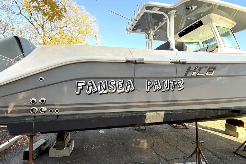 Slide: The Image of 2019 HCB 39 Speciale boat named "Fansea Pantz" on dry dock. - 3