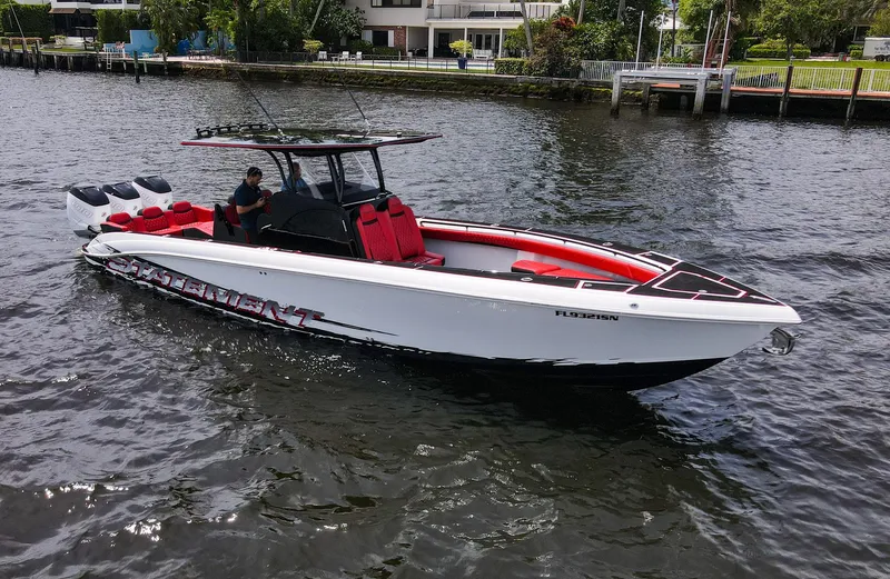 The Image of 2020 Statement 380 Open boat on water, luxurious design. - 1