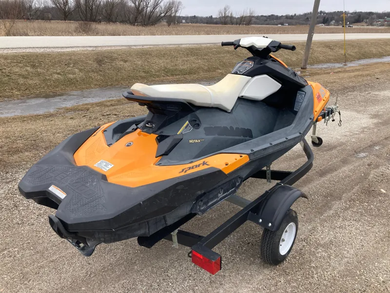 Slide: The Image of Sea-Doo Spark 3up 2014 - 3