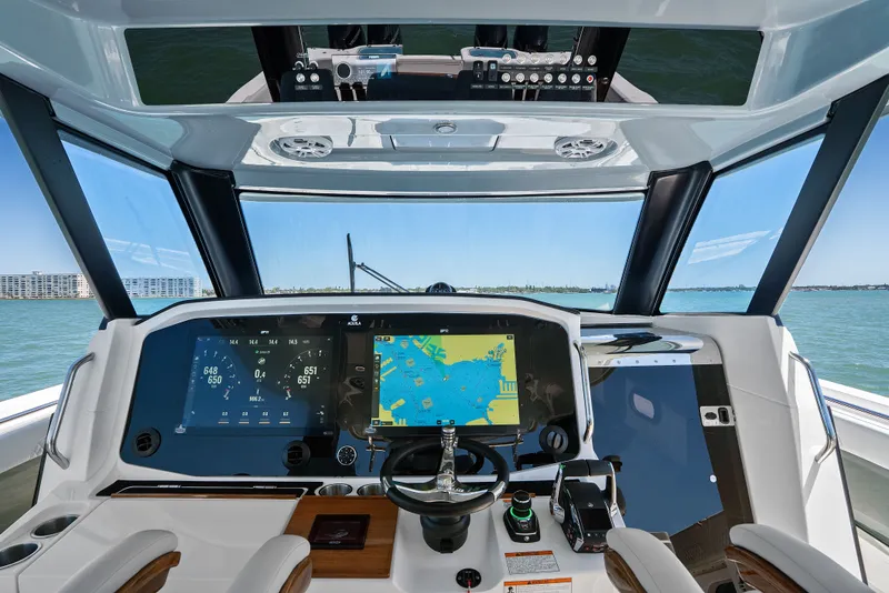 Slide: The Image of Aquila 47 Molokai 2026 - 31