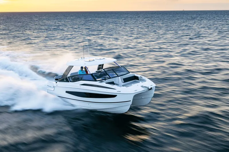 Slide: The Image of Aquila 32 Sport 2026 - 0