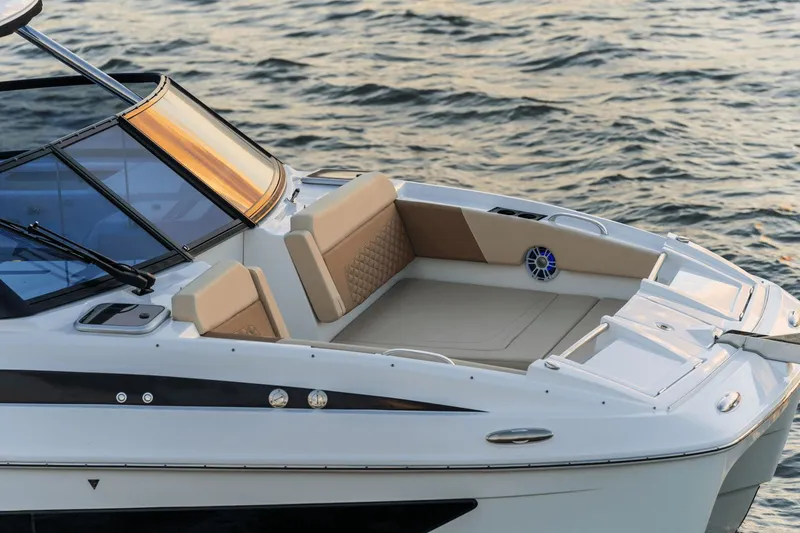 Slide: The Image of Aquila 32 Sport 2026 - 2
