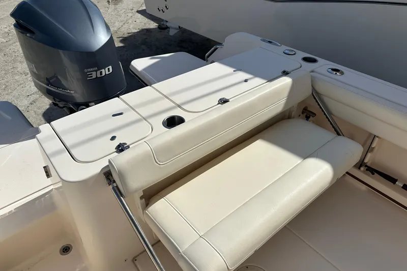 Slide: The Image of 2020 Grady-White Fisherman 236 boat with Yamaha 300 engine, featuring comfortable seating. - 26