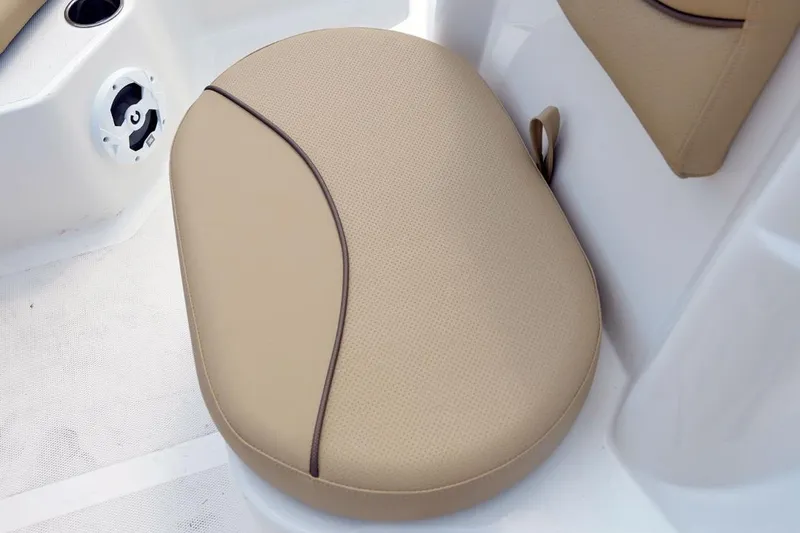 Slide: The Image of Manufacturer Provided Image: 2021 NauticStar 211 Hybrid boat seat with beige upholstery. - 8