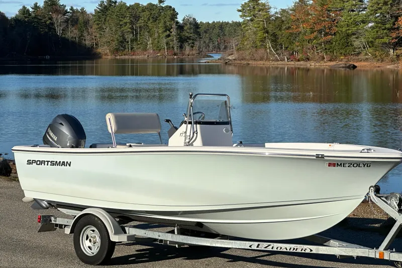 The Image of Sportsman Island Reef 17 Center Console 2017 - undefined