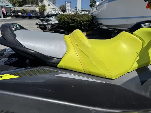 Slide: The Image of Sea-Doo GTR 230 2021 - 8