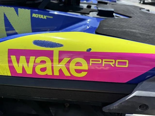 Slide: The Image of Sea-Doo Wake 2021 - 6