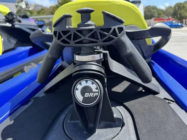 Slide: The Image of Sea-Doo Wake 2021 - 8