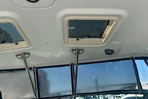 Slide: The Image of 2018 Formula 40 Performance Cruiser interior ceiling with windows and support poles. - 10