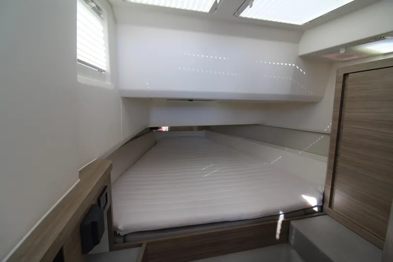 Slide: The Image of 2025 Saxdor 400 GTS cabin interior with bed, modern design, and natural lighting. - 26