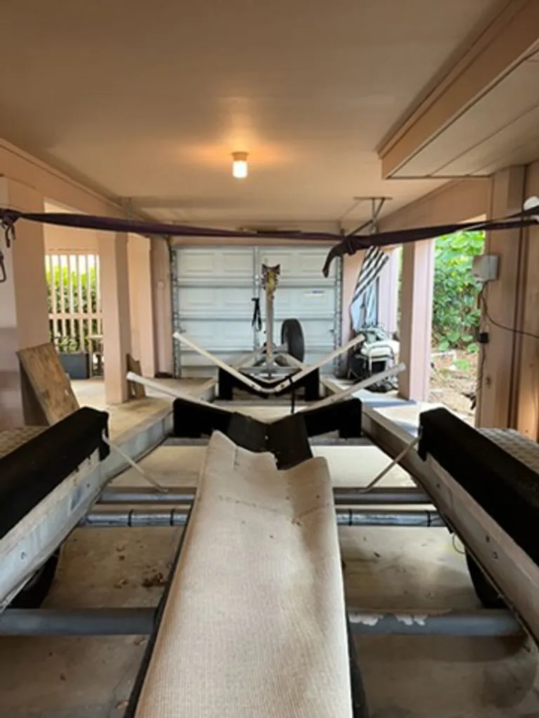 Slide: The Image of Grady-White Voyager 2000 - 17