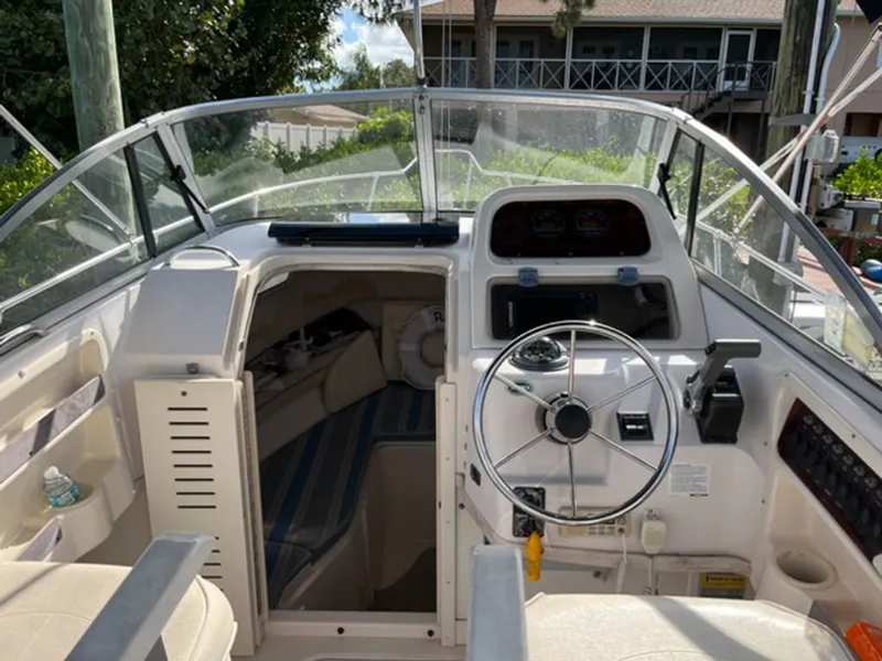 Slide: The Image of Grady-White Voyager 2000 - 2