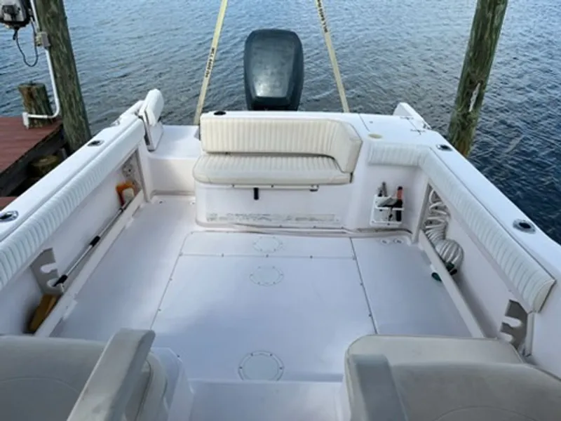 Slide: The Image of Grady-White Voyager 2000 - 4