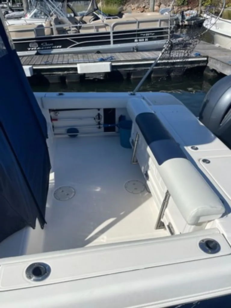 Slide: The Image of Robalo 265 Walkaround 2014 - 9