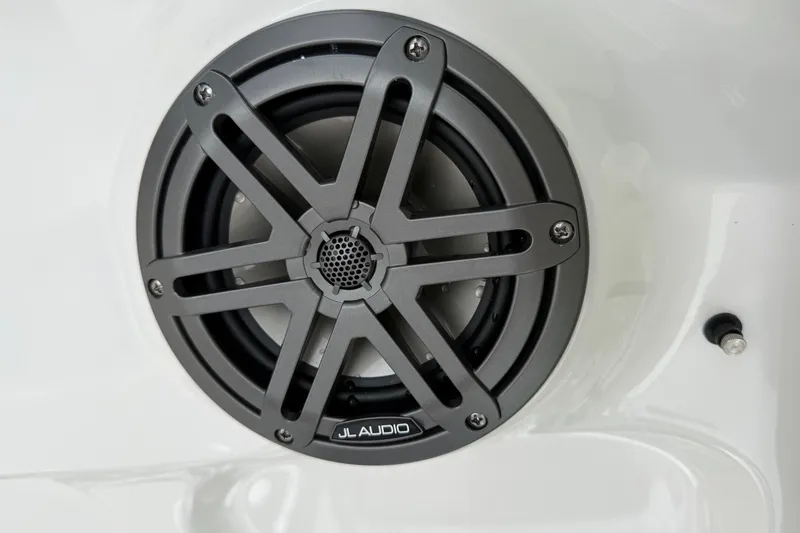 Slide: The Image of Speaker on 2026 Sea Hunt BX 25 FS boat, featuring JL Audio design. - 20