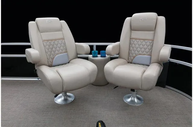 Slide: The Image of Luxurious seating in Ranger 223FC boat, 2022 model. - 23