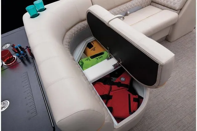 Slide: The Image of Ranger 223FC 2022 boat with under-seat storage. - 41