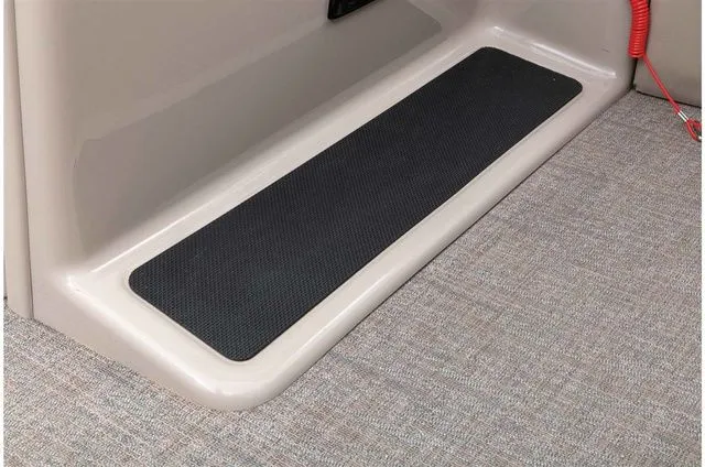 Slide: The Image of Ranger 223FC 2022 boat door with non-slip mat. - 46