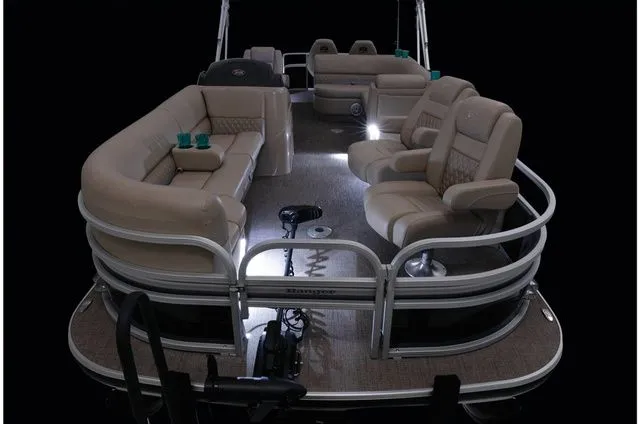 Slide: The Image of Ranger 223FC 2022 - 67