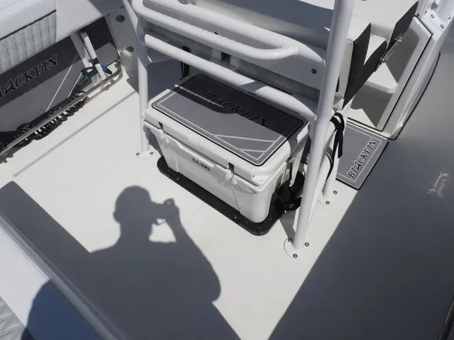 Slide: The Image of Blackfin 222 2023 - 10