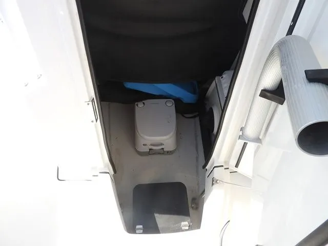 Slide: The Image of Blackfin 222 2023 - 5