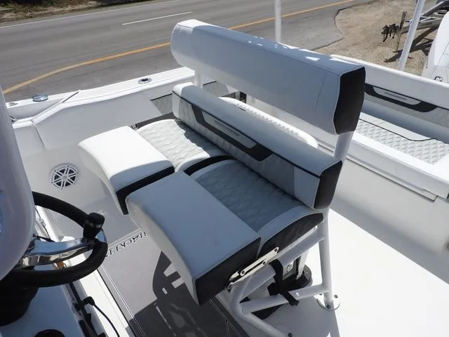 Slide: The Image of Blackfin 222 2023 - 6