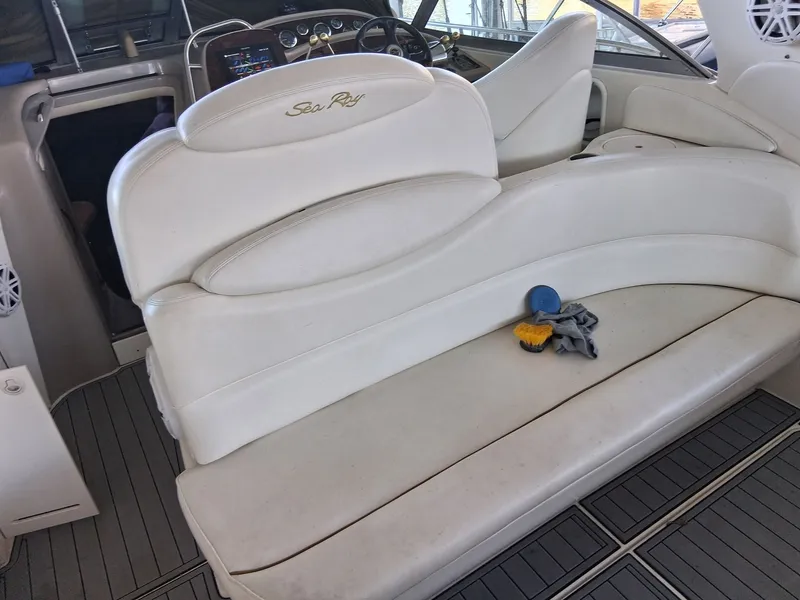 Slide: The Image of Interior of a 2001 Sea Ray 340 Sundancer yacht. - 9