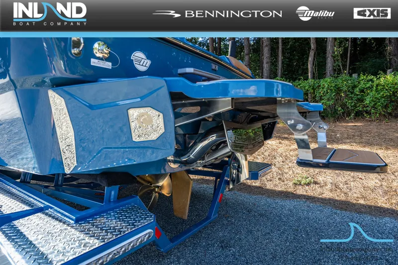 Slide: The Image of Malibu Wakesetter 22 LSV 2026 - 10