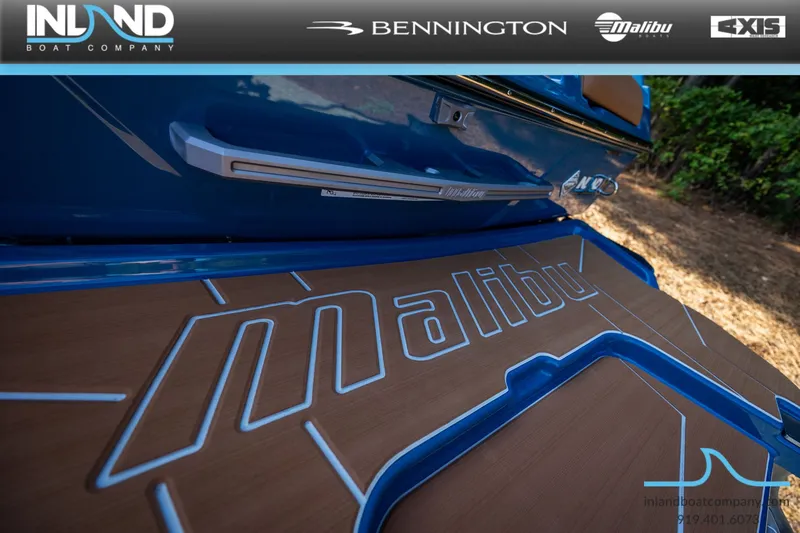 Slide: The Image of Malibu Wakesetter 22 LSV 2026 - 14