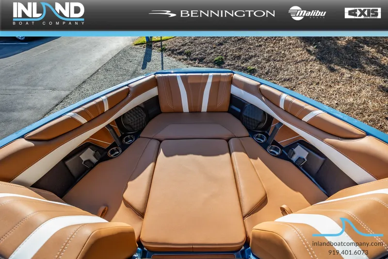 Slide: The Image of Malibu Wakesetter 22 LSV 2026 - 24