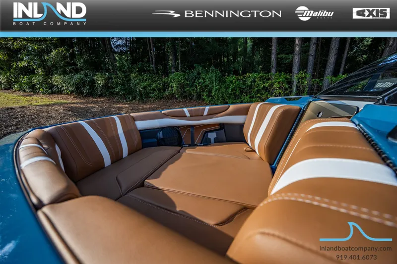 Slide: The Image of Malibu Wakesetter 22 LSV 2026 - 28