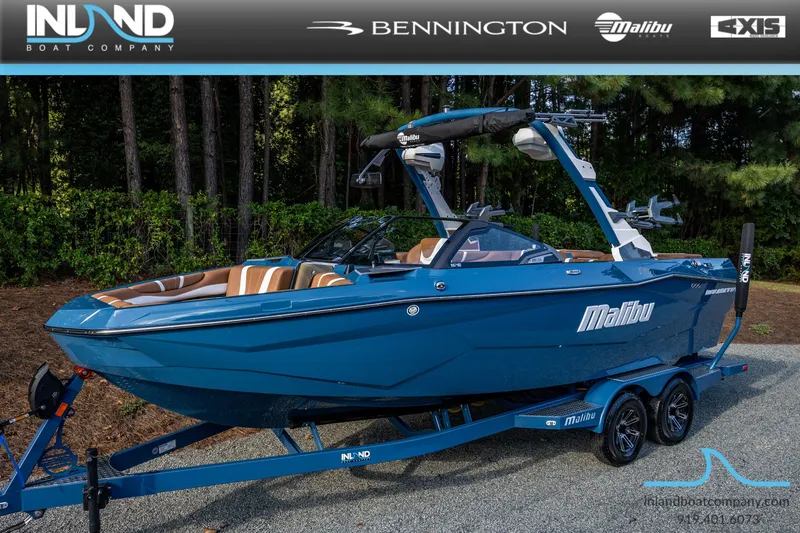 Slide: The Image of Malibu Wakesetter 22 LSV 2026 - 3