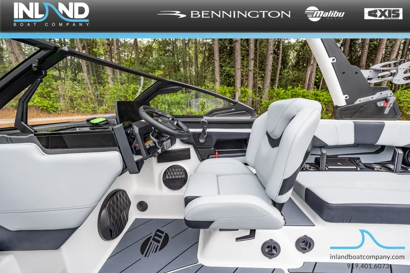 Slide: The Image of Malibu Wakesetter 22 LSV 2025 - 14