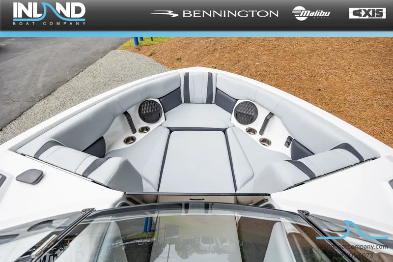 Slide: The Image of Malibu Wakesetter 22 LSV 2025 - 16